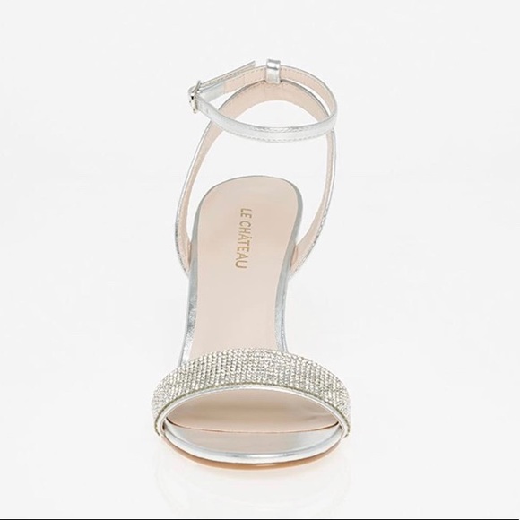 LE CHÂTEAU Embellished Metallic Wedge - Picture 2 of 8